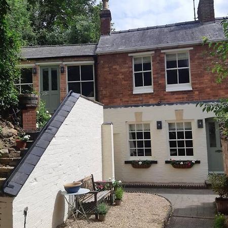 Beautiful Georgian Cottage Within A Private Walled Garden Oakham Esterno foto