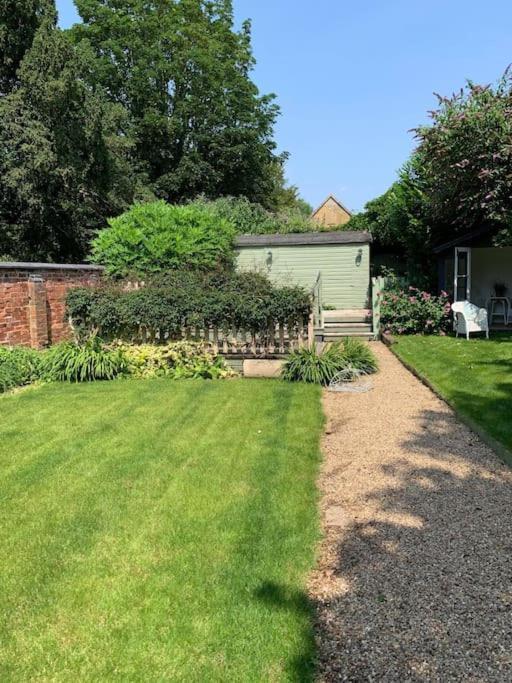 Beautiful Georgian Cottage Within A Private Walled Garden Oakham Esterno foto